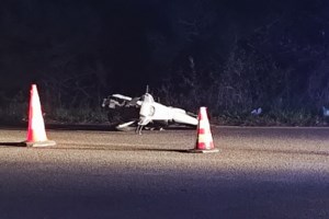 Φοβερό τροχαίο στην Αμφίκλεια με δυο τραυματίες: Σφοδρή μετωπική σύγκρουση με νταλίκες και ένα αυτοκίνητο - εικόνα 3