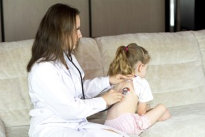 Βάνα Παπαευαγγέλου: Πέντε φορές πάνω τα κρούσματα κοκκύτη από την αρχή του χρόνου - Σε έξαρση και η ιλαρά - εικόνα 2