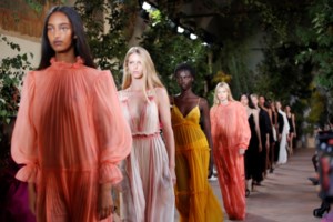 Ιταλία: 1.869 νέα κρούσματα και 17 νεκροί - "Δεν μπορώ να αποκλείσω νέο lockdown", δήλωσε ο Τζινγκαρέτι - εικόνα 2