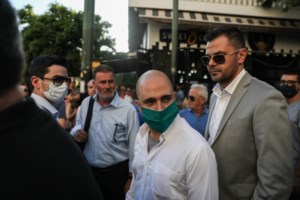 Απίστευτη ανάρτηση της Αφροδίτης Μάνου για να στηρίξει τον Μπογδάνο: Ο πληθυσμός της Ελλάδας αντικαθίσταται συστηματικά - εικόνα 2