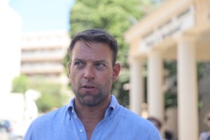 Αιφνιδιαστική επίσκεψη Κασσελάκη στο μαιευτήριο "Έλενα": Το δημόσιο σύστημα υγείας έχει διαλυθεί με επιλογή, προφανώς, πολιτική