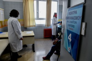 Θάνος Πλεύρης για κορονοϊό: Σε 2-3 βδομάδες τα κρούσματα θα αποκλιμακωθούν