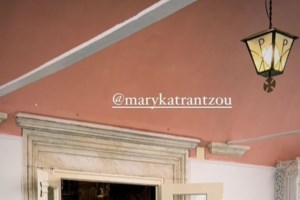 Η επιτομή του σικ: Μαριάννα Γουλανδρή και Χριστιάνα Βαρδινογιάννη στη βάφτιση του γιου της Μαίρης Κατράντζου - εικόνα 3