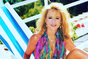 Αλίκη Βουγιουκλάκη - Δημήτρης Παπαμιχαήλ: Η vintage φωτογραφία του 1984 & ο θρίαμβος