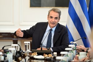 Δημοσκόπηση Interview: Στο δίλημμα "Μητσοτάκης ή χάος" το 42% επιλέγει "χάος" και το 30% Μητσοτάκη - Στο 2,6% ο ΣΥΡΙΖΑ - εικόνα 5