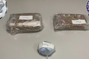 Απίστευτο: Αστυνομικός πουλούσε ναρκωτικά με... υπηρεσιακό όχημα - Οι κωδικοποιημένες συνομιλίες