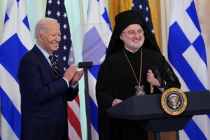 Ένοπλες Δυνάμεις: Προχωρά η αγορά των 35 ελικοπτέρων UH-60M Black Hawk - Έπεσαν οι υπογραφές