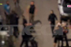 Αιματηρό επεισόδιο στο Παγκράτι - Διαπληκτίστηκαν για προσωπικές διαφορές και ο ένας τράβηξε μαχαίρι