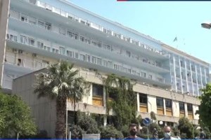 Καλά νέα: Αποσωληνώθηκε ο 14χρονος που κατέρρευσε ενώ έλεγε τα κάλαντα στην Άρτα