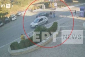 Άγριος καυγάς στο Σύνταγμα μεταξύ οδηγού ταξί και οδηγού τρόλεϊ - "Θα σου σπάσω το τζάμι, μη μιλήσεις"
