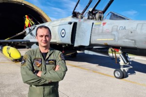 Συντριβή Φάντομ: Ράκος η μητέρα του Μάριου Τουρούτσικα - Το συγκινητικό μήνυμά της στους γονείς του Τσιτλακίδη