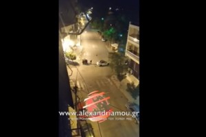 Βίντεο - ντοκουμέντο: Kαρέ - καρέ η εισβολή τριών διαρρηκτών σε καφετέρια στη Χαλκίδα