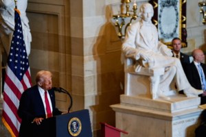 Επιμένει ο Τραμπ για τη "Ριβιέρα της Μέσης Ανατολής": Θέλει να αγοράσει και να θέσει υπό αμερικανική ιδιοκτησία τη Λωρίδα της Γάζας