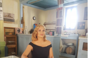 Mυστήριο με την Θεοφανία Παπαθωμά: Αποχώρησε ξαφνικά από την παράσταση όπου πρωταγωνιστούσε - εικόνα 2