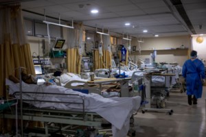 Θρήνος στην Ινδία: 25 άνθρωποι νεκροί από τοξικό λικέρ