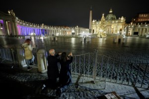 Γερμανία: Μια υπεραιωνόβια γυναίκα 101 ετών, ο πρώτος άνθρωπος που εμβολιάστηκε στη χώρα