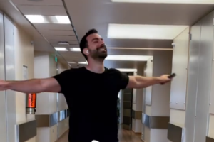 Διακοπές στην Ελλάδα για τον Μάτζικ Τζόνσον - Οι φωτογραφίες από την Κέρκυρα [Εικόνες - Βίντεο] - εικόνα 3