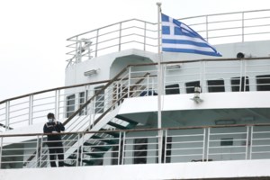 Στο "Ελ. Βενιζέλος" ο Χαρδαλιάς: Θα λήξει ο εφιάλτης - Οι αρνητικοί θα μείνουν σε καραντίνα 14 μέρες - εικόνα 3