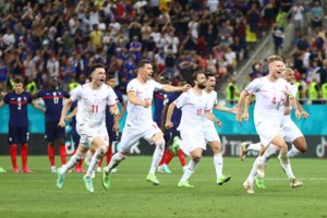 Euro 2020: Ο Μακρόν έστειλε sms στον Εμπαπέ μετά το χαμένο πέναλτι με την Ελβετία για να τον παρηγορήσει