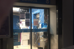 Η ΕΛΑΣ για τα επεισόδια στην Κυψέλη: Στημένα από αναρχικούς μετά από τηλεφώνημα-παγίδα - εικόνα 3