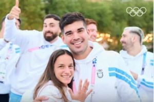 Απίθανη πρόταση γάμου στο ενυδρείο Ηρακλείου: Νεαρός με τη βοήθεια δύτη, ζήτησε το χέρι της κοπέλας του