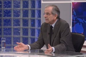 Στο ΠΑΣΟΚ πετάει το γάντι η κυβέρνηση για συναινέσεις - "Οχι" σε λευκή επιταγή, λέει η Χαριλάου Τρικούπη