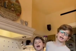 Ρουβάς - Ζυγούλη: Το ερωτικό σημείωμα στο ρολό της κουζίνας [Εικόνα] - εικόνα 4