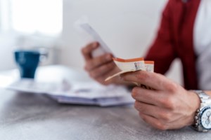 Στοιχεία - σοκ για την παιδική φτώχεια: Χιλιάδες παιδιά έως 15 ετών στερούνται βασικά αγαθά - Τα ευρήματα  της έρευνας - εικόνα 2