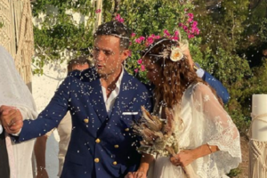 Σάββας Πούμπουρας: Στην πρώτη γραμμή στα Βίλια - Φωτογραφίες μέσα από τις φλόγες [Εικόνες - Βίντεο]