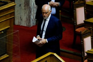 Λοβέρδος για Γεννηματά: Εγω σταμάτησα τον προεκλογικό αγώνα και οι άλλοι χοροπηδούσαν - εικόνα 2