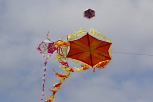 Βροχές και καταιγίδες σήμερα αλλά ανεβαίνει η θερμοκρασία – Με άστατο καιρό το τριήμερο της Καθαράς Δευτέρας - εικόνα 3