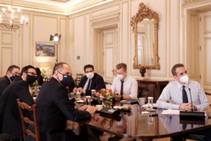 Συγκλονίζει 29χρονη που νοσηλεύτηκε με κορονοϊό:  "Κόντεψα να μην γυρίσω σπίτι, φοβήθηκα ότι θα πεθάνω, δεν μπορούσα να πιω νερό" - εικόνα 2