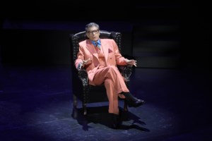 Καταπέλτης ο Μπέζος: Αυτά είναι κονσομασιόν, αμερικανιές της πλάκας, η κακή εκδοχή της σόουμπιζ