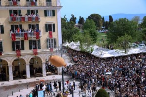 Τουρισμός: "Φλερτάρουν" με τα ρεκόρ του 2019 Μύκονος και Σαντορίνη - Υψηλή πληρότητα για Πάσχα