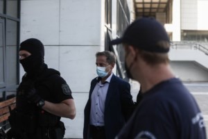 Έλενα Ακρίτα για αποφυλάκιση Λιγνάδη: "Γιατί να μείνει φυλακή, δεν είναι και ο Λάκης Γαβαλάς" - εικόνα 2