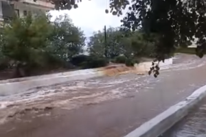 Κλειστά σχολεία: Σε ποιες περιοχές δεν θα γίνουν μαθήματα λόγω κακοκαιρίας - Τι ισχύει με την τηλεκπαίδευση