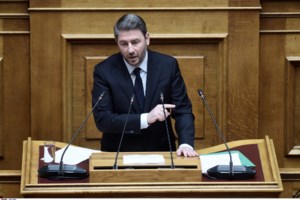 Δευτερολογία Ανδρουλάκη: "Η Λευκή Βίβλος χρειάζεται πολύ μεγάλες αλλαγές" - Τι είπε για τις αυξήσεις των ενστόλων - εικόνα 4