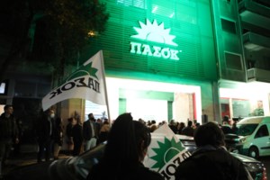 Νίκος Μουζέλης: Μπέρδεψε τον πρόξενο Ανδρουλάκη με τον πρόεδρο του ΠΑΣΟΚ-ΚΙΝΑΛ - "Σφάλμα εκ παραδρομής"