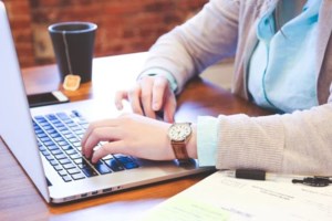 Πόσο θα μας κοστίσει η θέρμανση μετά το ράλι ακρίβειας σε ρεύμα και φυσικό αέριο - Ποια επιλογή συμφέρει - εικόνα 2