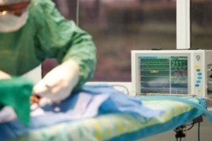 Αυτός είναι ο άνθρωπος της νύχτας που "γάζωσαν" στα Βριλήσσια - εικόνα 3