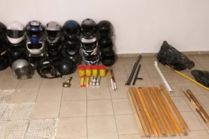 Θεσσαλονίκη: Προφυλακιστέοι οι τρεις της "Αναρχικής Δράσης" για τα γκαζάκια [βίντεο] - εικόνα 2