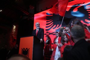 Ξεκάθαρο μήνυμα της Αθήνας στον Ράμα για την ομιλία του στη Θεσσαλονίκη: Η ιστορία δεν παραγράφεται - εικόνα 3