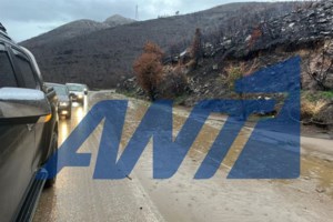 Καραμπόλα τεσσάρων αυτοκινήτων στη λεωφόρο Αθηνών- Παρέλυσε το ρεύμα προς Κόρινθο