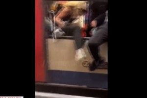 Ομάδα νεαρών έκαψε τρία λεωφορεία και κατέστρεψε στάση έξω από το Γεωπονικό - Εννέα προσαγωγές