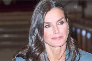 Το θεϊκό ανδρόγυνο look της πριγκίπισσας Σαρλίν: Γιατί άφησε στην άκρη τα μίντι φορέματα και προτιμά τα κοστούμια