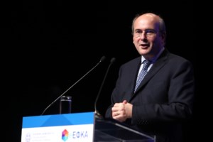 Κωστής Χατζηδάκης: Δεν πρέπει να ανακοπεί η πορεία της χώρας - Η κεντρική προεκλογική συγκέντρωση στο ΟΑΚΑ [εικόνες]