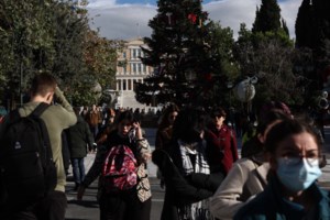 Η πρώτη συνάντηση Μητσοτάκη με Τσιόδρα μετά τη δημοσιοποίηση της μελέτης - Σύσκεψη μαζί με Πλεύρη για τη μετάλλαξη Όμικρον - εικόνα 2