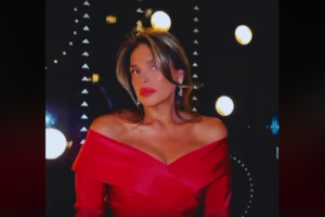 Ειρήνη Τσάκου: Η κούκλα κόρη της Σήλιας Κριθαριώτη και του Νίκου Τσάκου με φλογερό, αποκαλυπτικό φόρεμα - εικόνα 11