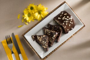 Πανεύκολο και δροσερό cheesecake με γιαούρτι και μαρμελάδα - Ο,τι καλύτερο για τη ζέστη - εικόνα 2