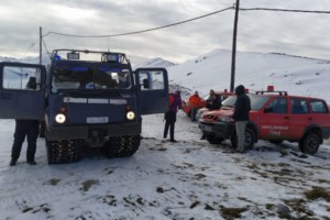 Συγκλονιστική διάσωση στην Άρτα: Εγκλωβισμένος από χθες στα 1.800 μέτρα με ολικό παγετό [βίντεο]